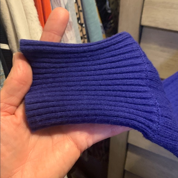 Cyrus Sweater NWOT - Picture 5 of 5